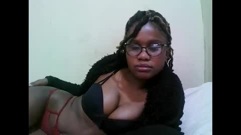 pretty_mellan online show from 02/06/25, 03:27