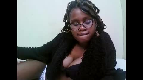 pretty_mellan online show from 02/07/25, 06:56