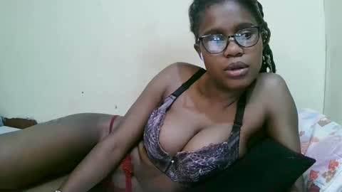 pretty_mellan online show from 03/06/25, 07:03