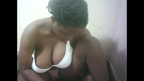 Snapshot of pretty_milan chatting on 05/19/26, 06:09 pretty_milan online show from 05/19/26, 06:09