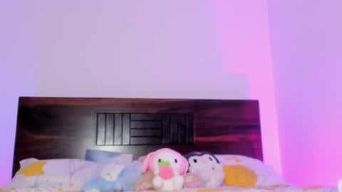pretty_moonn2 online show from 06/11/26, 02:53