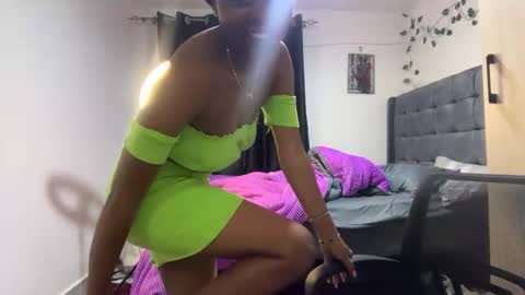 Pretty peaches online show from 02/19/26, 01:45