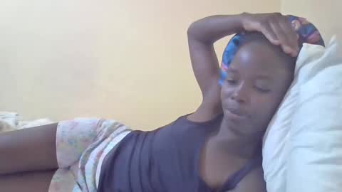pretty_petite_ebony online show from 01/14/25, 08:26