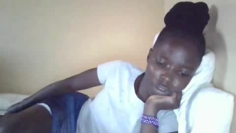 pretty_petite_ebony online show from 01/27/25, 02:24