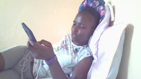 pretty_petite_ebony online show from 01/28/25, 07:11