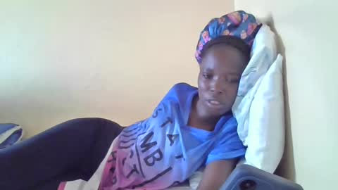 pretty_petite_ebony online show from 02/09/25, 11:04