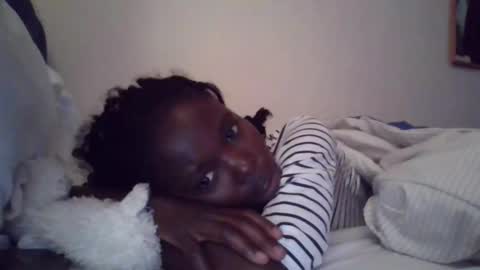 pretty_petite_ebony online show from 10/06/25, 05:38