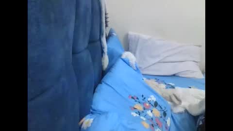 pretty_petite_ebony online show from 05/19/26, 01:33