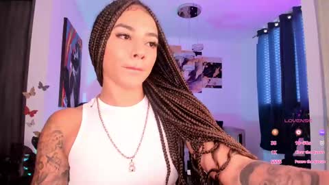 pretty_pettite online show from 02/10/25, 08:21