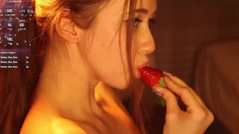 Elina online show from 01/25/25, 01:54