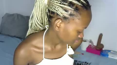 Pretty doll online show from 11/23/25, 11:04