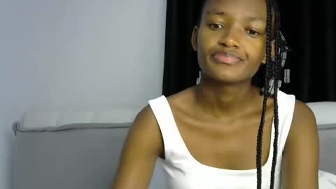 Snapshot of pretty_queennie chatting on 06/06/26, 05:39 Pretty doll online show from 06/06/26, 05:39