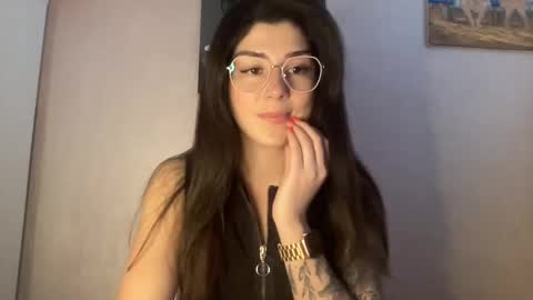 Regina online show from 02/14/25, 01:51