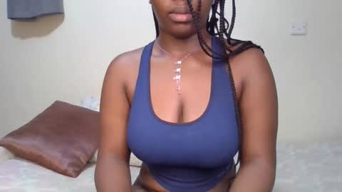 pretty_shila online show from 09/23/25, 12:30