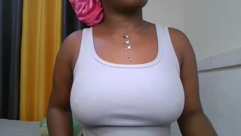 pretty_shila online show from 11/21/25, 05:55