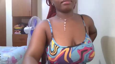 pretty_shila online show from 02/11/26, 05:18