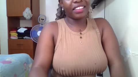 Snapshot of pretty_shila chatting on 05/17/26, 12:45 pretty_shila online show from 05/17/26, 12:45
