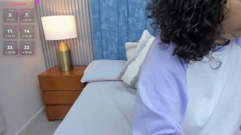 Daisy Flower online show from 09/11/25, 01:39