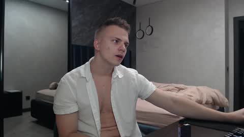 Justin online show from 10/17/25, 11:40