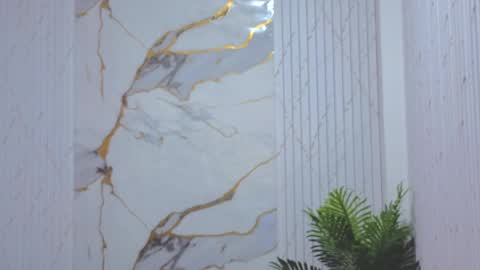 pretty_tay online show from 05/12/26, 11:40