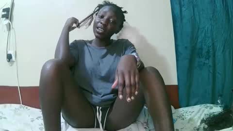 Snapshot of pretty_tiffany1 chatting on 11/28/25, 05:59 pretty_tiffany1 online show from 11/28/25, 05:59