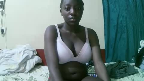 Snapshot of pretty_tiffany1 chatting on 11/30/25, 06:39 pretty_tiffany1 online show from 11/30/25, 06:39