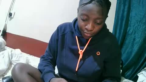 pretty_tiffany1 online show from 04/01/26, 01:06