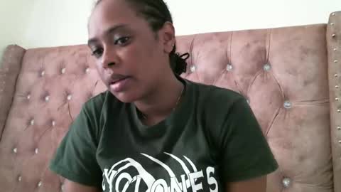 zii online show from 09/23/25, 08:17