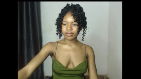 helen online show from 03/10/26, 10:04