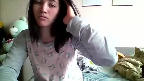 Bella online show from 04/20/26, 08:50