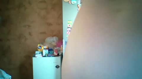 Snapshot of prettybella_7 chatting on 07/21/26, 11:12 Bella online show from 07/21/26, 11:12