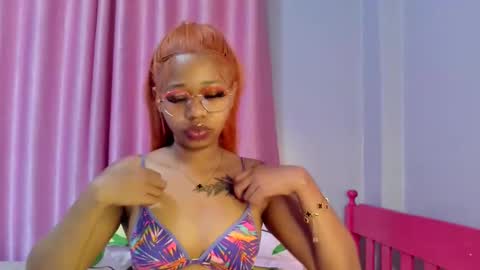 prettybigclit_ebony online show from 11/19/25, 08:14