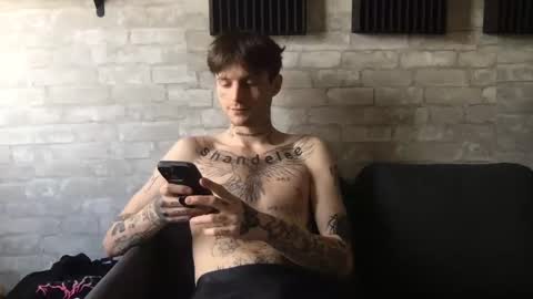 pretty boy online show from 01/08/25, 05:26