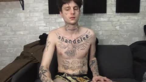 pretty boy online show from 01/27/25, 05:58