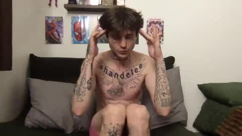 pretty boy online show from 10/03/25, 01:57