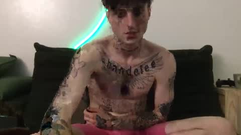 pretty boy online show from 11/14/25, 04:00