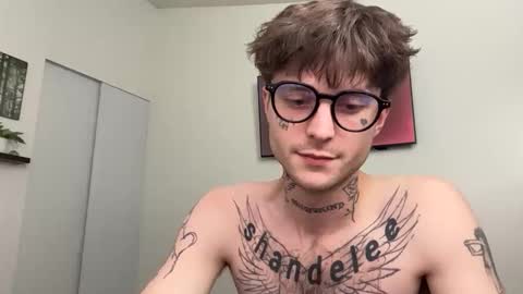 pretty boy online show from 02/08/26, 03:21