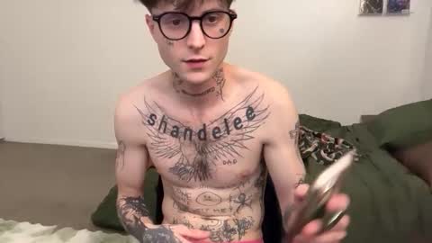 pretty boy online show from 02/25/26, 04:55