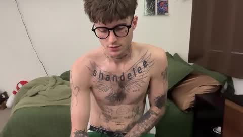 pretty boy online show from 03/27/26, 01:55