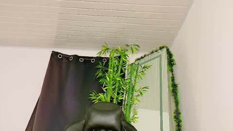 Enzo  Denis online show from 12/13/25, 11:43