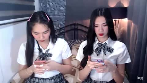 Snapshot of prettycumnotes69 chatting on 12/13/24, 02:38 ASHLEY online show from 12/13/24, 02:38