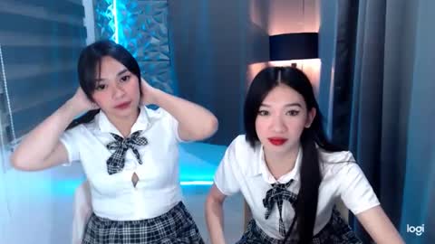 Snapshot of prettycumnotes69 chatting on 12/21/24, 01:21 ASHLEY online show from 12/21/24, 01:21