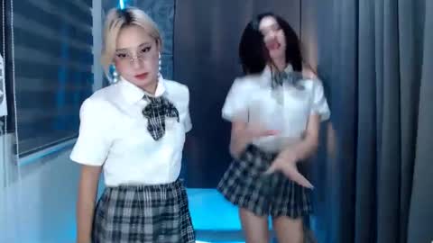 Snapshot of prettycumnotes69 chatting on 01/17/25, 06:26 ASHLEY online show from 01/17/25, 06:26