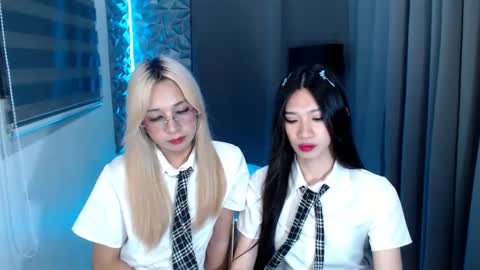 Snapshot of prettycumnotes69 chatting on 01/19/25, 03:29 ASHLEY online show from 01/19/25, 03:29