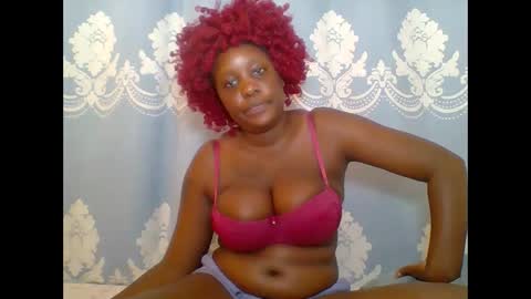 Snapshot of prettydarkskin002 chatting on 06/05/26, 08:09 SHANIA online show from 06/05/26, 08:09