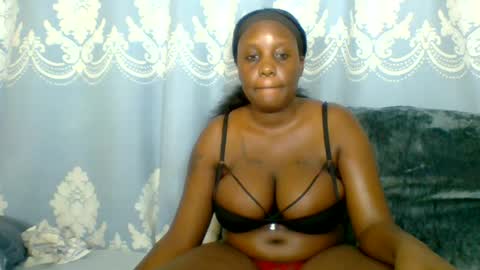 Snapshot of prettydarkskin002 chatting on 06/30/26, 12:00 SHANIA online show from 06/30/26, 12:00