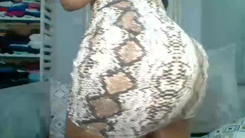 Snapshot of prettyela chatting on 09/10/25, 12:43 PrettyEla online show from 09/10/25, 12:43