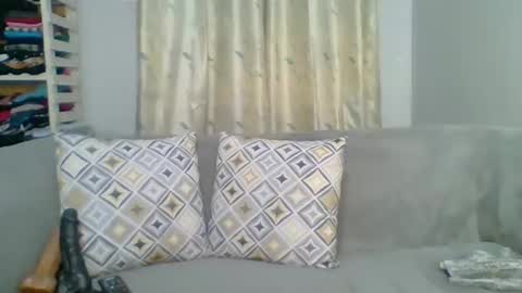 PrettyEla online show from 04/25/26, 09:45