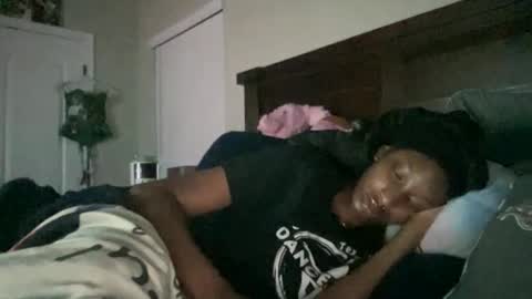 prettyfacefemale online show from 04/07/26, 08:04