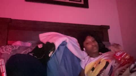 prettyfacefemale online show from 04/11/26, 07:45